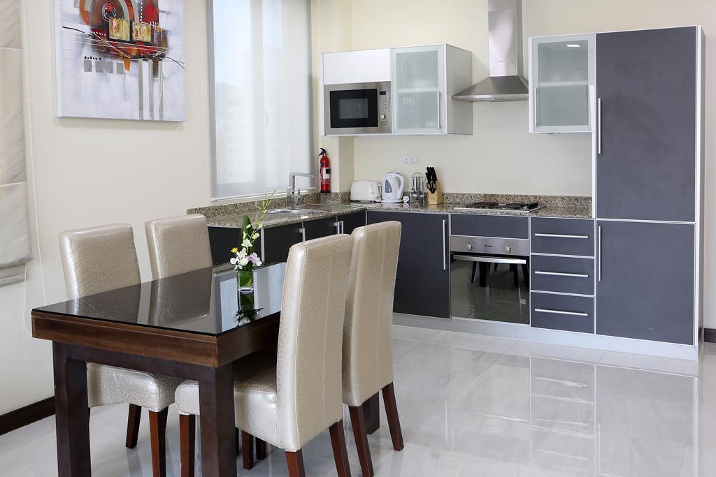 Belle Tower Apartments Manama Extérieur photo