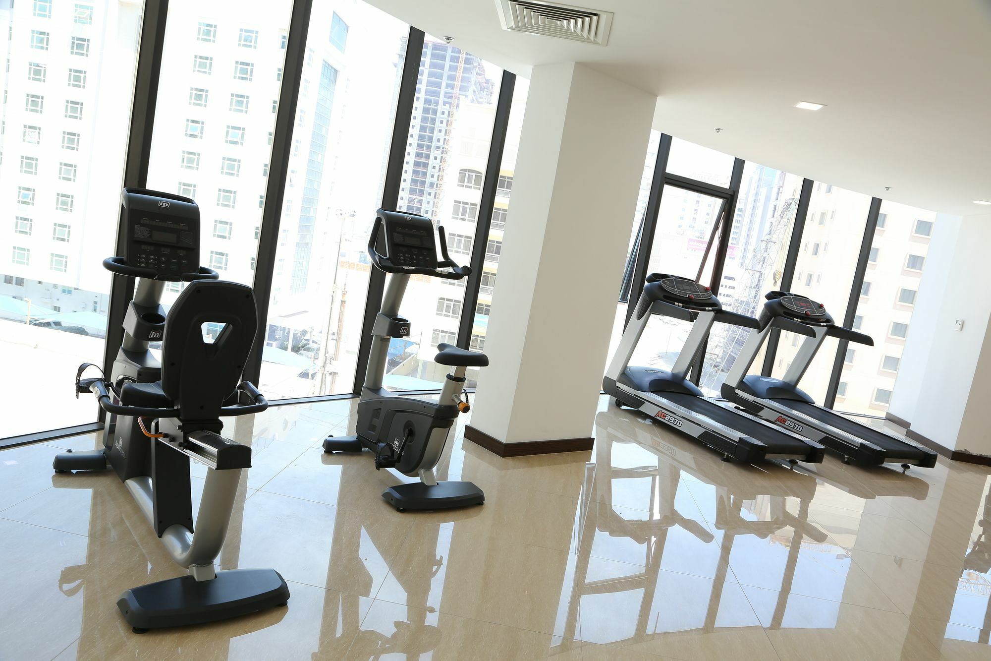 Belle Tower Apartments Manama Extérieur photo