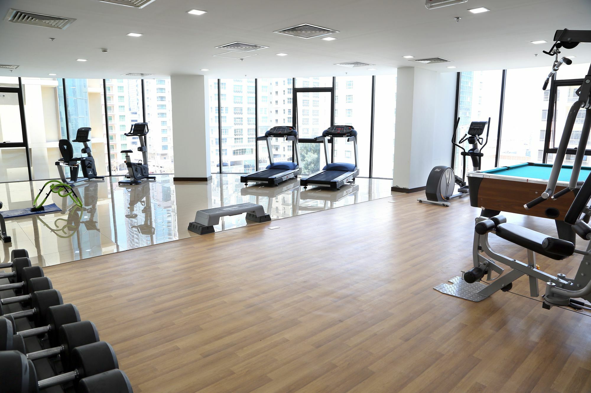 Belle Tower Apartments Manama Extérieur photo